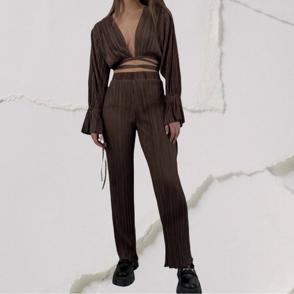 Elegant Brown Women's Jumpsuit - Picture 5 of 5